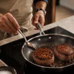 cuisson des tournedos de boeuf dans une poele