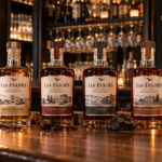 présentation de bouteille de Whiskies "évadés", sur un comptoir